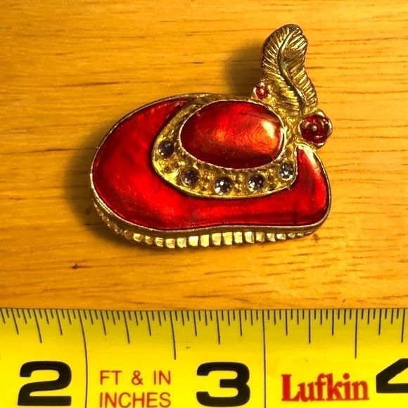 Beautiful enamel hat pin - Picture 2 of 4